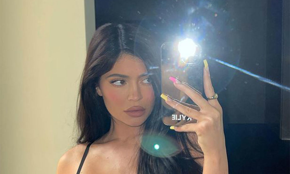 Kylie Jenner doing what the Kardashian family is known for, taking a selfie