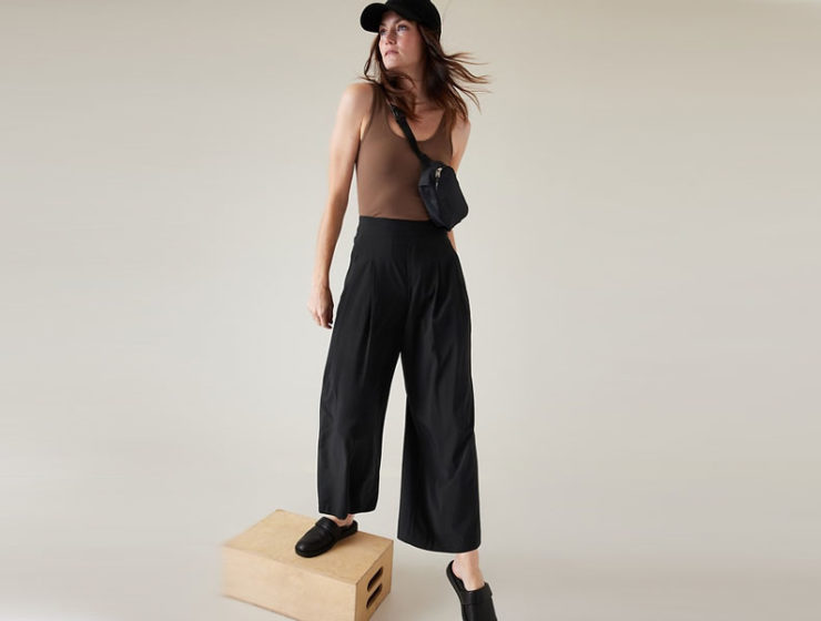 Cute elastic waist band pant worn with tank, cap and crossbody bag