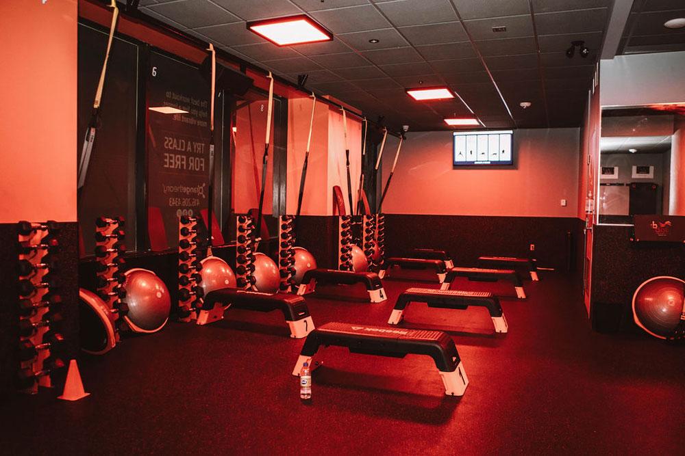 https://www.fleetstreetmag.com/wp-content/uploads/2023/12/orangetheory-strength-50-review-in-canada.jpg