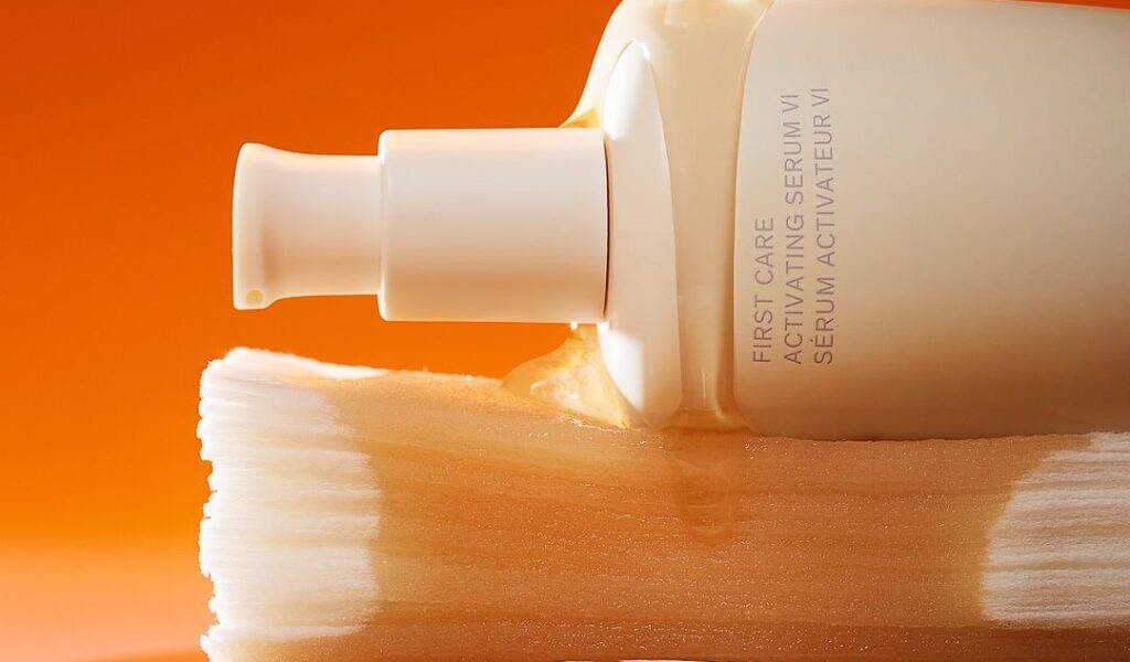 Photo of Sulwhasoo’s First Care Activating Serum VI in and out of packaging.